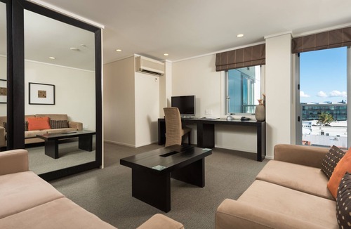 Tauranga Hotel | Hotel on Devonport