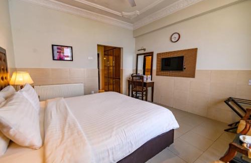 Murree Hotel | Hotel One Mall Road Murree