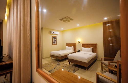 Balakot Hotel | Hotel One Riverside Kaghan