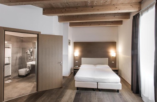 Dossobuono Hotel | Hotel Operà