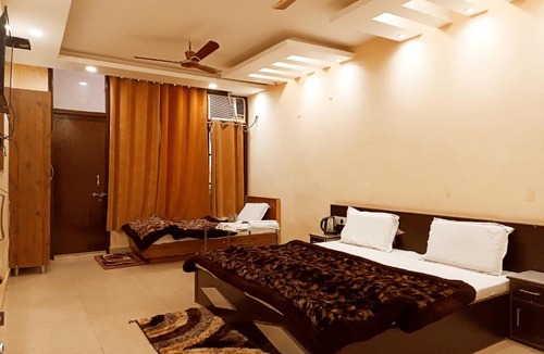 Rishikesh Hostel | Hotel Orange Classic