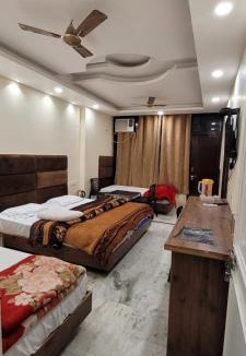 Rishikesh Hostel | Hotel Orange Classic