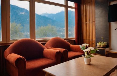 Katihar Hotel | Hotel Out Town Manali ! Near Mall Road ! Parking ! lift ! Best Family Hotel