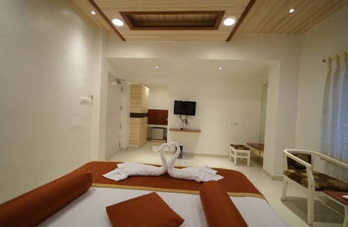 Palayankottai Hotel | Hotel Palmyra Grand Inn