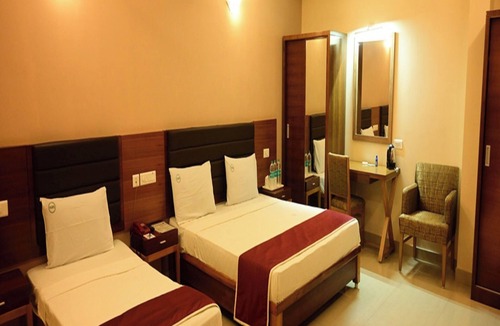 Mayiladuthurai Hotel | Hotel Pams Mayiladuthurai
