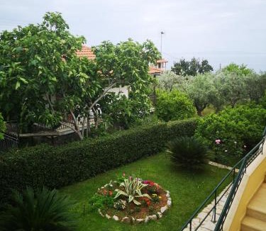 Poulithra Apartment | Hotel Patelis