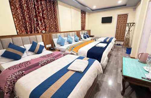 Taplejung Hotel | Hotel Pathibhara