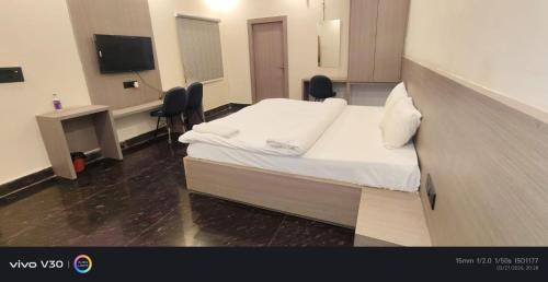Noida House | Hotel Peepal