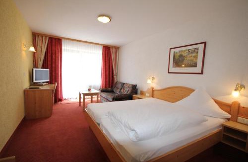 Roding House | Hotel Pension Fleischmann