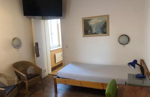Am Schlachthof House | Hotel Pension Schmellergarten