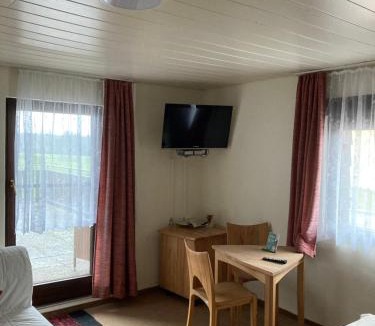 Mainhardt Hotel | Hotel-Pension-Waldblick
