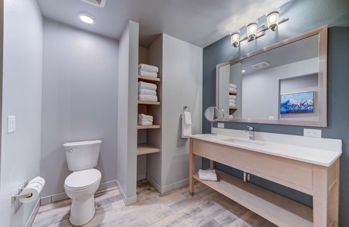 Century West Hotel | Hotel Peppertree Bend, BW Premier Collection
