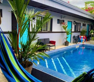 Jaco Hotel | Hotel Perico Azul & Surf Camp