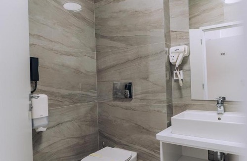 Sinmartin Hotel | Hotel Perla