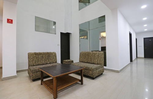 Sector 27 Bed & Breakfast | Hotel Petals Elite 2
