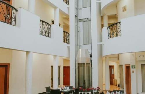 Mundhwa Hotel | Hotel Phoenix Koregaon Park