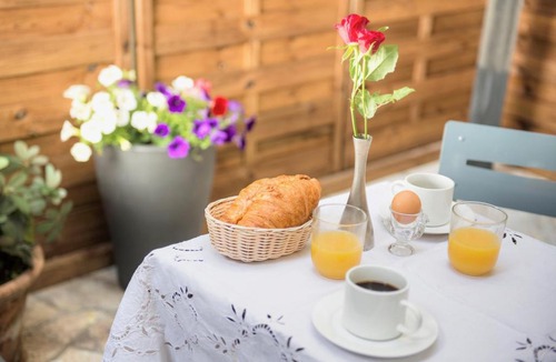 Val-de-Grace Hotel | Hotel Pierre Nicole