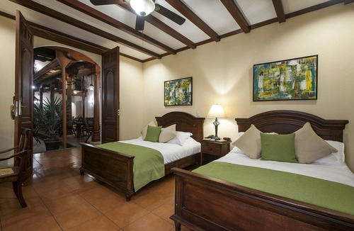 Granada Hotel | Hotel Plaza Colon