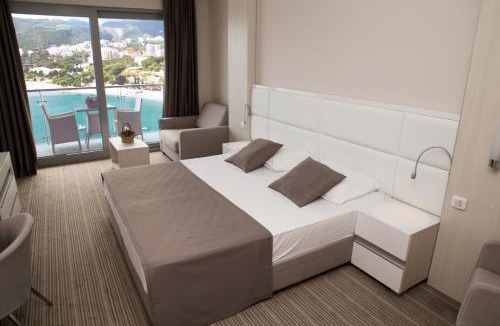 Rafajlovici Hotel | Hotel Ponta Nova