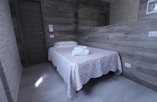 Merone Hotel | Hotel Pontenuovo