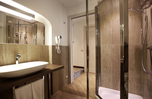 Angera Hotel | Hotel Ponti