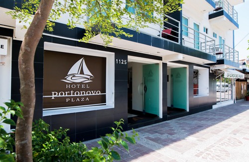 Colonia 5 de Diciembre Hotel | Hotel Portonovo Plaza Malecon