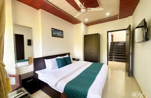 Lansdowne Hotel | Hotel Prince valley