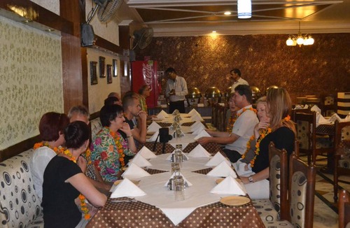 Basai Hotel | Hotel Priya