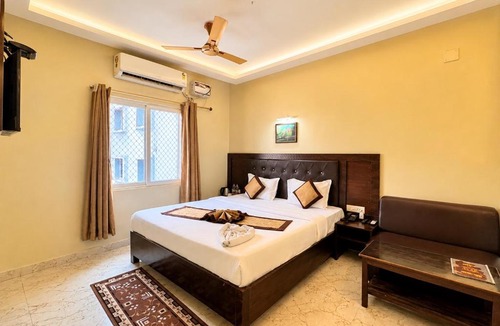 Puri Hotel | Hotel Puri Waves - Near Blue Flag Beach - Restautant, Parking & Spa