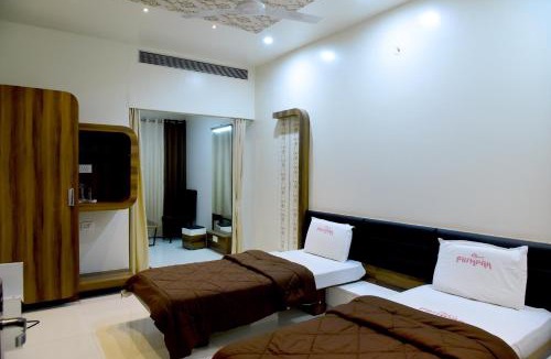 Satara Hotel | Hotel Pushpak