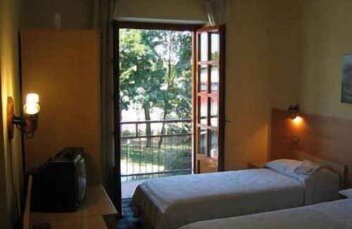 None Hotel | Hotel Quo Vadis