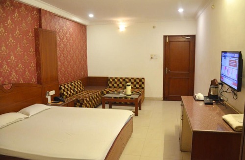 Harda Hotel | Hotel Raj Residency