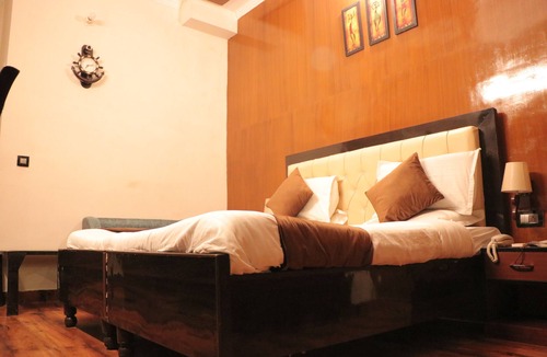 Bijnor Hotel | Hotel Rajat Residency