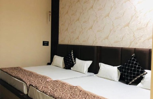 Mathura Hotel | Hotel Ram Ghar - Near Mathura Junction Railway Station