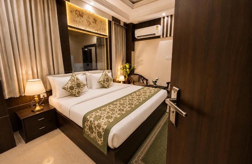Mayapur Hotel | Hotel Ramawati Near Ganga Ghat, Haridwar