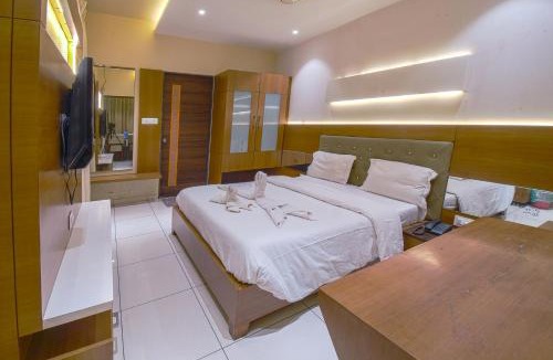 Kolhapur Hotel | Hotel Ravikiran Kolhapur, NEAR GOKUL SHIRGAOV MIDC, KANERIWADI, 5 STAR MIDC, ON NH4 GOA HIGHWAY