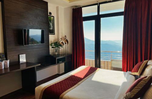 Lansdowne Hotel | Hotel Ravine Palace