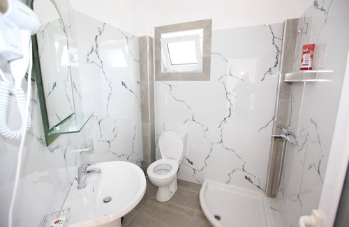 Qender Hotel | Hotel Real