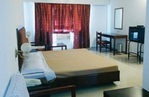 Khurai Hotel | Hotel Regency Bina