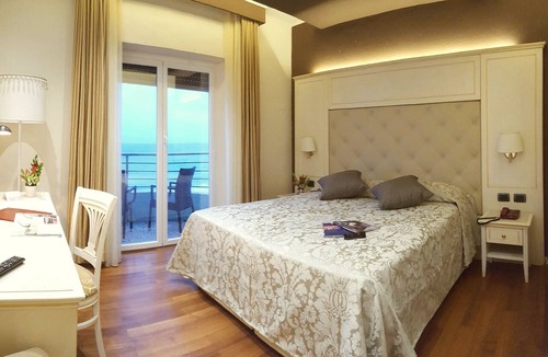 Alassio Hotel | Hotel Regina
