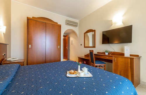 Epipoli Hotel | Hotel Relax