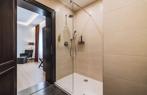 Center Bed & Breakfast | Hotel Republique