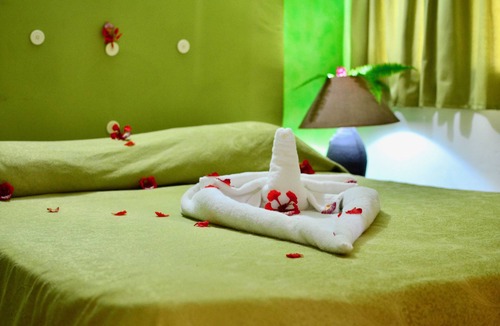 La Iglesia Hotel | Hotel Residencia del Paseo