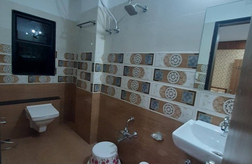 Anand Hotel | Hotel Rest & Ride