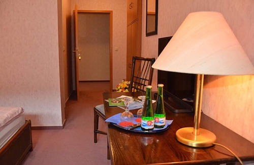 Steinbach-Hallenberg Hotel | Hotel Restaurant Zur Hallenburg
