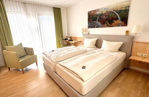 Dannenfels Hotel | Hotel-Restaurant Bastenhaus