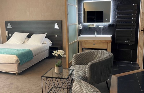 Loriol-sur-Drome Hotel | Hotel-Restaurant Les Oliviers