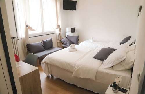 Breteuil Hotel | Hotel & Restaurant ISVARA
