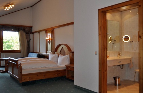 Ostringen Hotel | Hotel - Restaurant Kreuzberghof