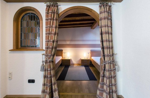 Kestert Hotel | Hotel & Restaurant Krone